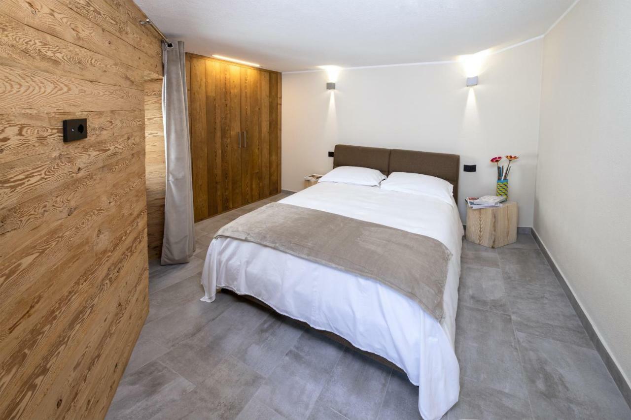 Fenat Aparthotel Introd Exterior photo